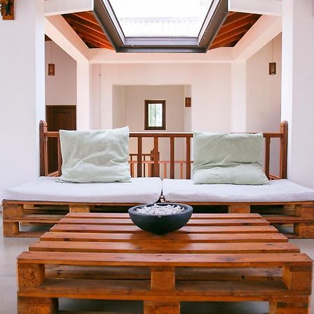 Battaramulla Boutique Villa 斯里贾亚瓦德纳普拉科特 外观 照片