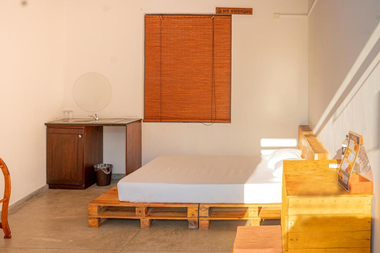 Battaramulla Boutique Villa 斯里贾亚瓦德纳普拉科特 外观 照片